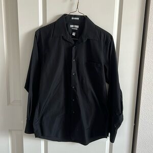 Van Huesen Men’s Black Dress Shirt